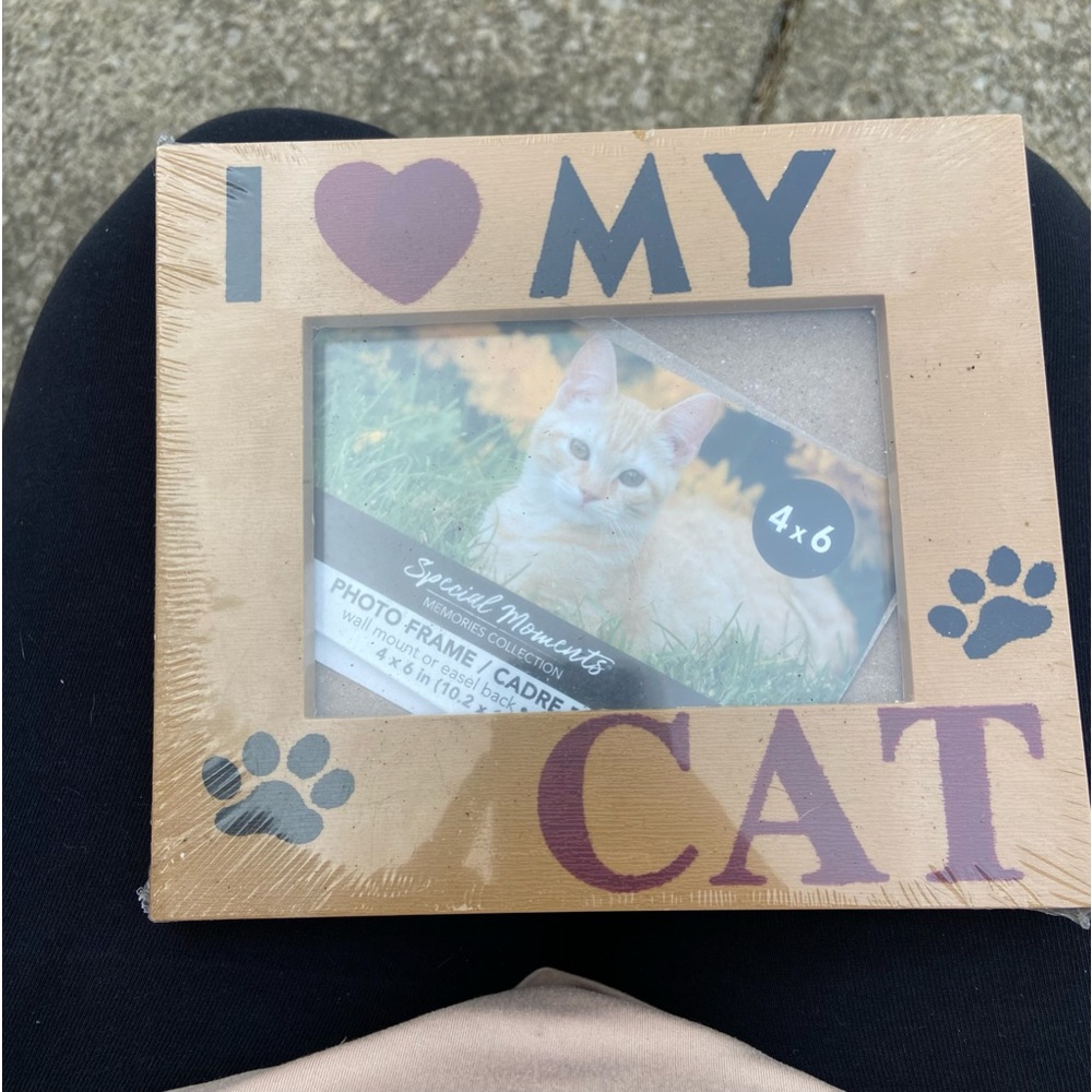 Brand new!! I love cat’s picture frame 4x6